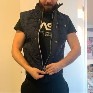 NAVY BLUE BARBOUR VEST